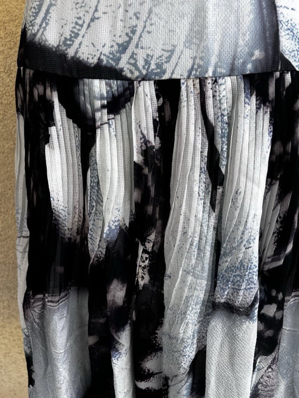 Katharine Kidd Silk Pleated Midi Skirt NWT $325 Sz 10 Executive Art‑Print Luxe - Picture 4 of 11